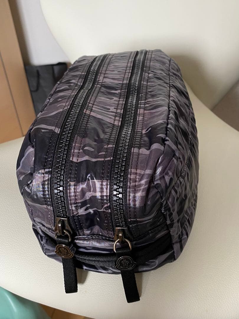 RIMOWA×MONCLER 迷彩ダブルジッパー ポーチ