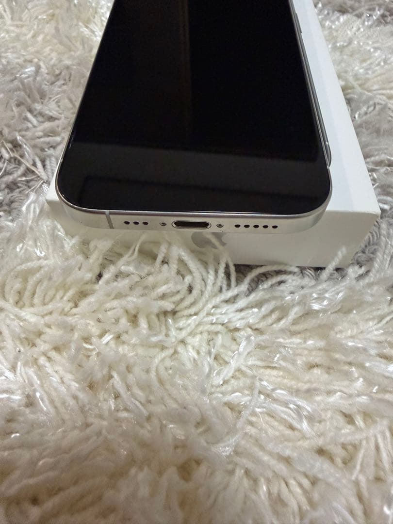 iPhone 15 Pro 256GB SIMフリー　Apple