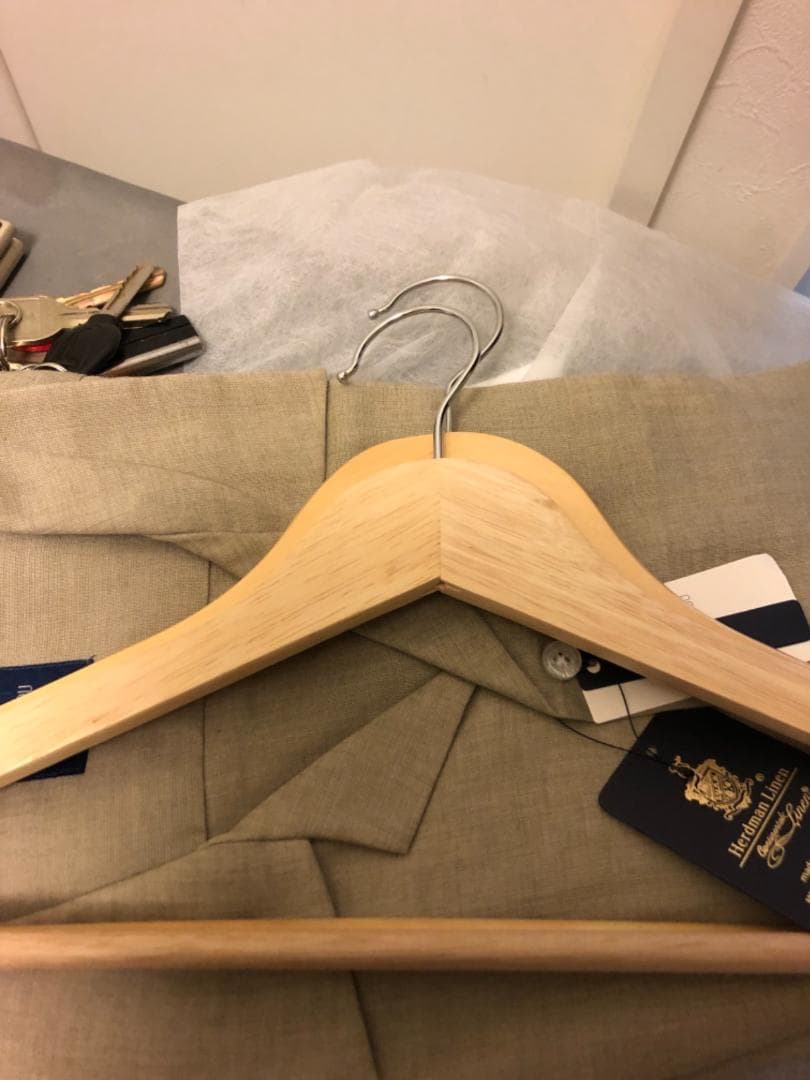 肩部分凹み付き木製ハンガー 20本組