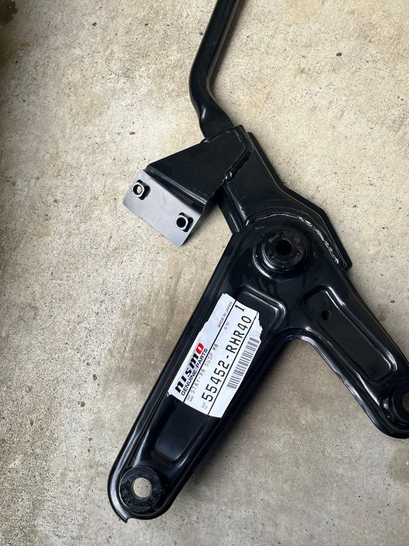 スカイラインR34 GTR BNR34 Vスペック用クロスバー