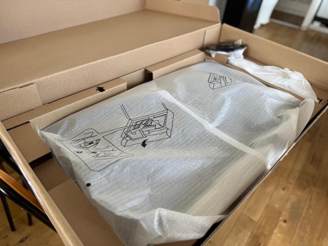 DELL 31.5インチ 4K USB-C HUB モニタ－ P3222QE