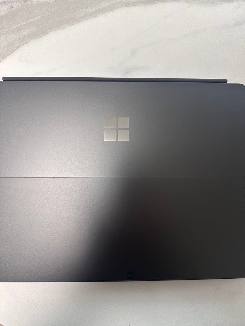 Microsoft Surface Pro 8 8GB/256GB グラファイト