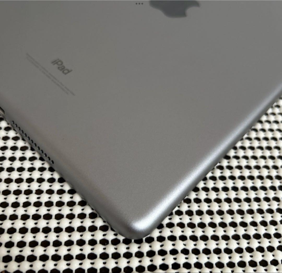 iPad6 第6世代 32GB wifeモデル 外観美品