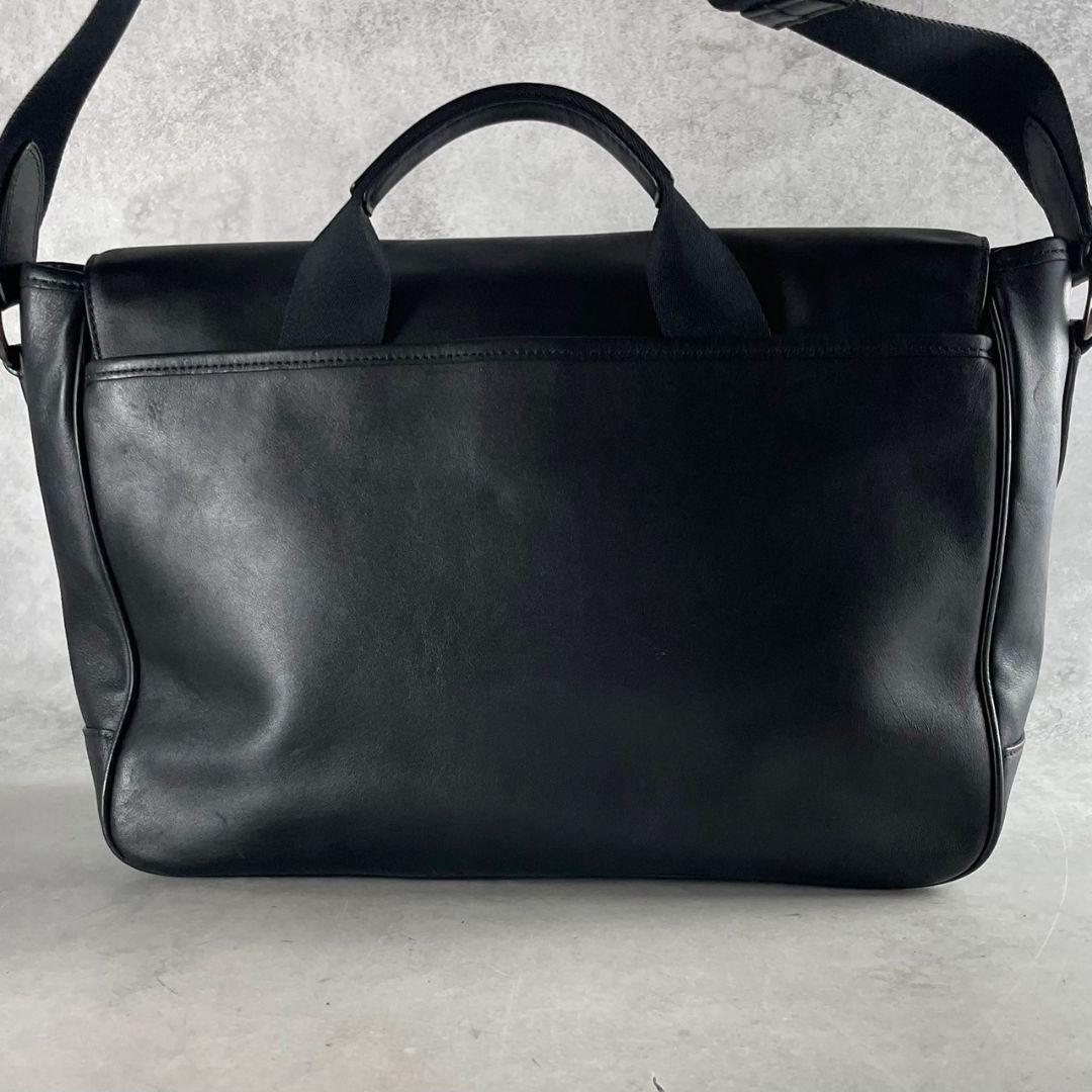 884 COACH ブラック レザー メッセンジャーバッグ