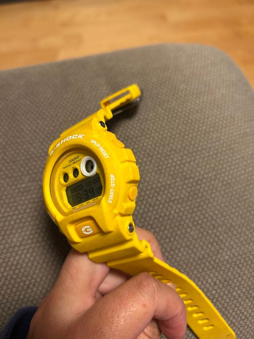 おすすめ！新品 CASIO G-SHOCK GD-X6900HT イエロー