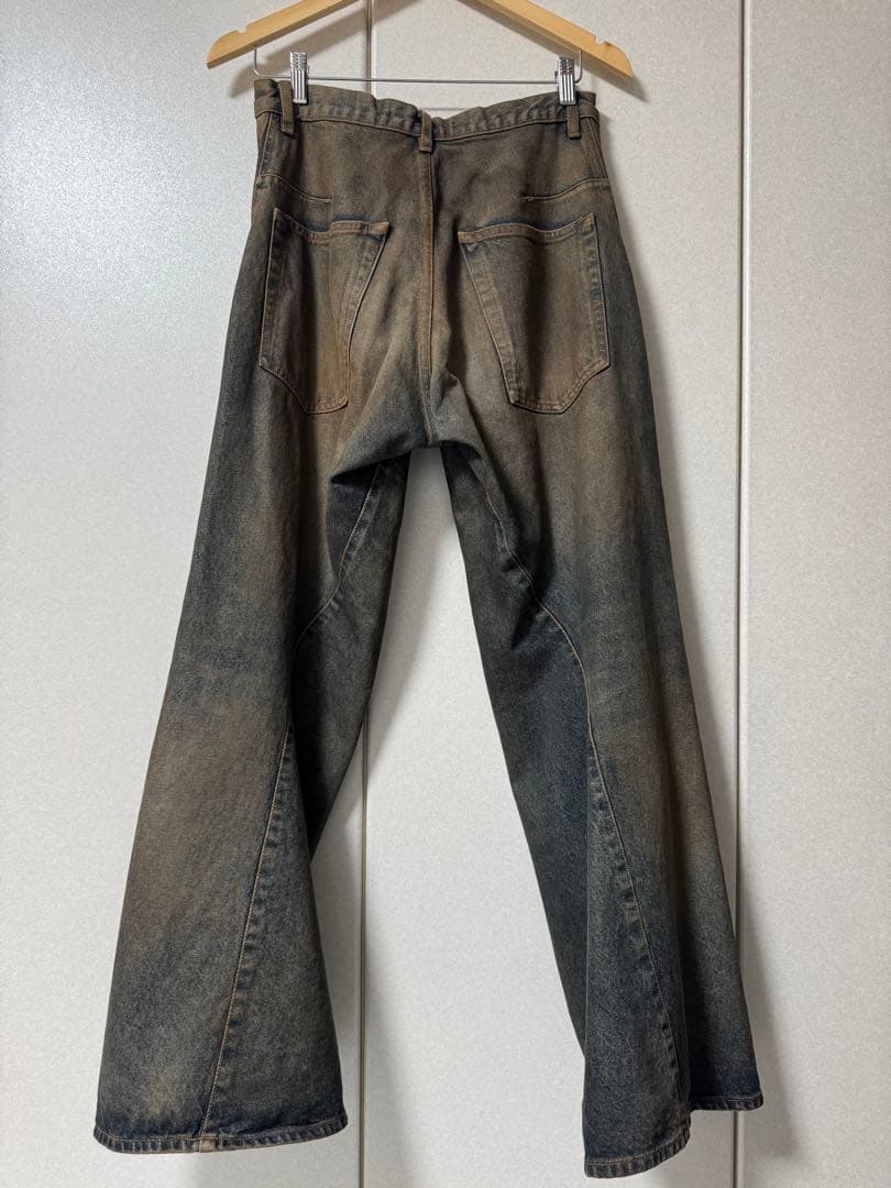 パンツ nvrfrgt 3D Twisted Wide Leg Jeans