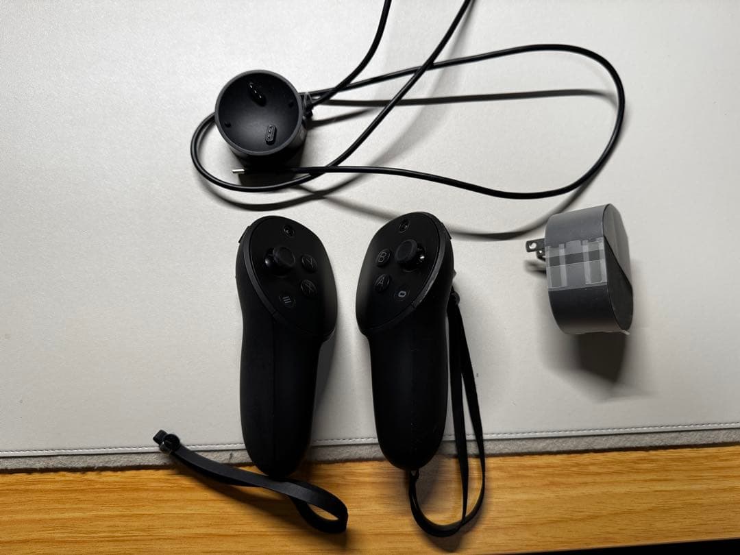  Quest Touch Pro Controllers 充電ドック付き