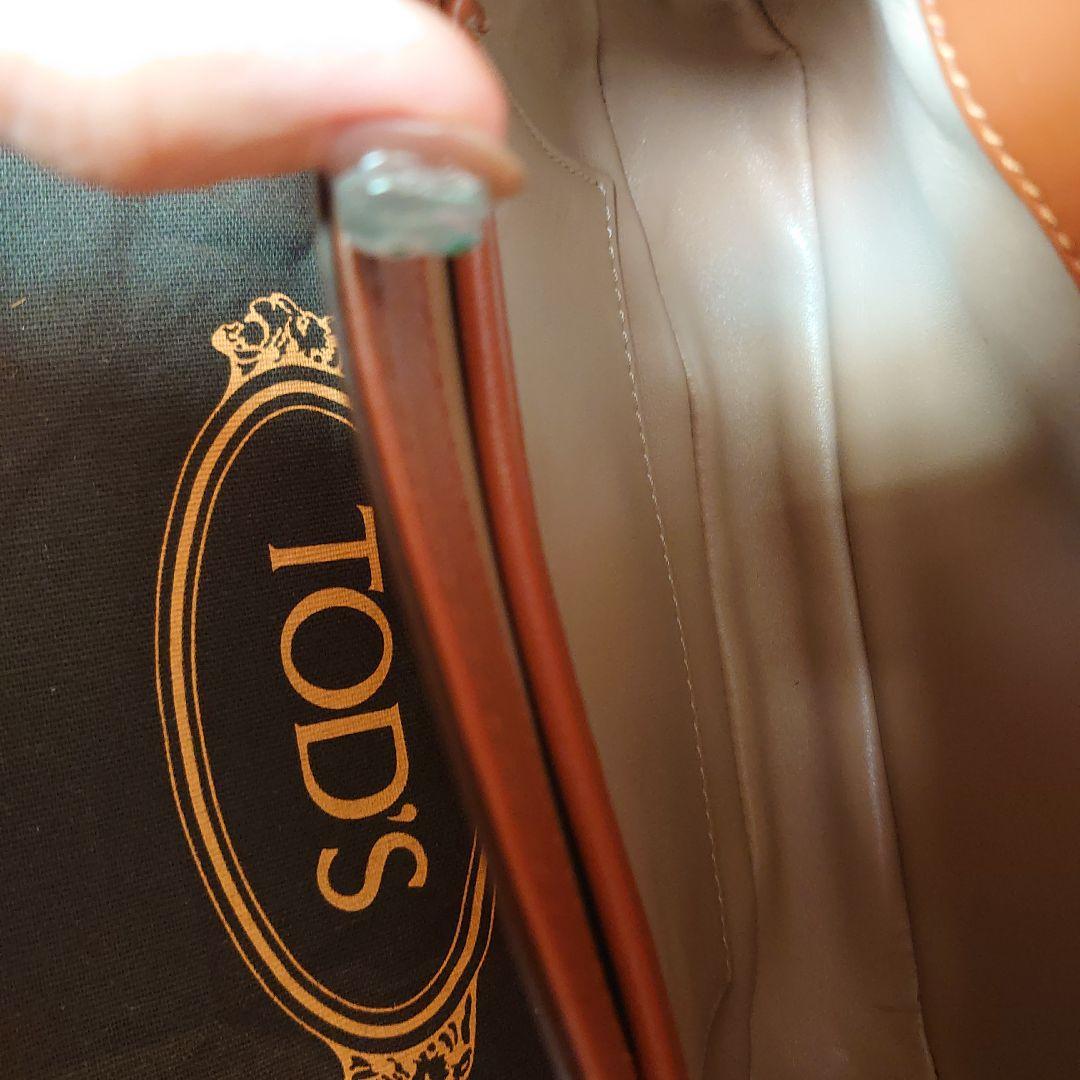 TOD'S タイムレス　クロスボディバッグ　キャメル