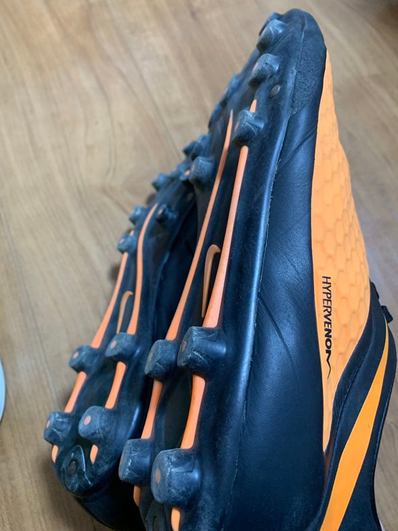 Nike ハイパーヴェノム フットサルシューズ（IC）＋サッカースパイク（FG）