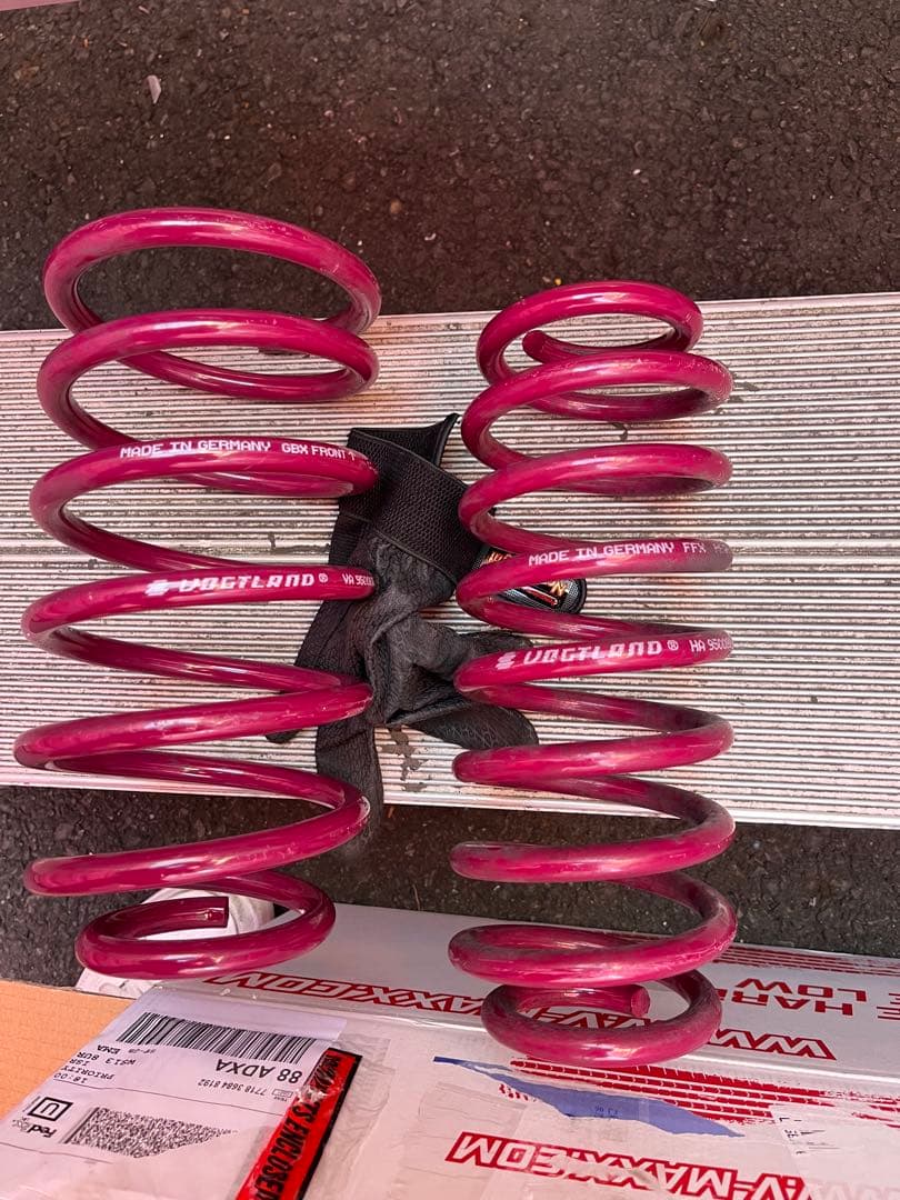 Audi TT mk1(8N) VOGTLAND ローダウンスプリング