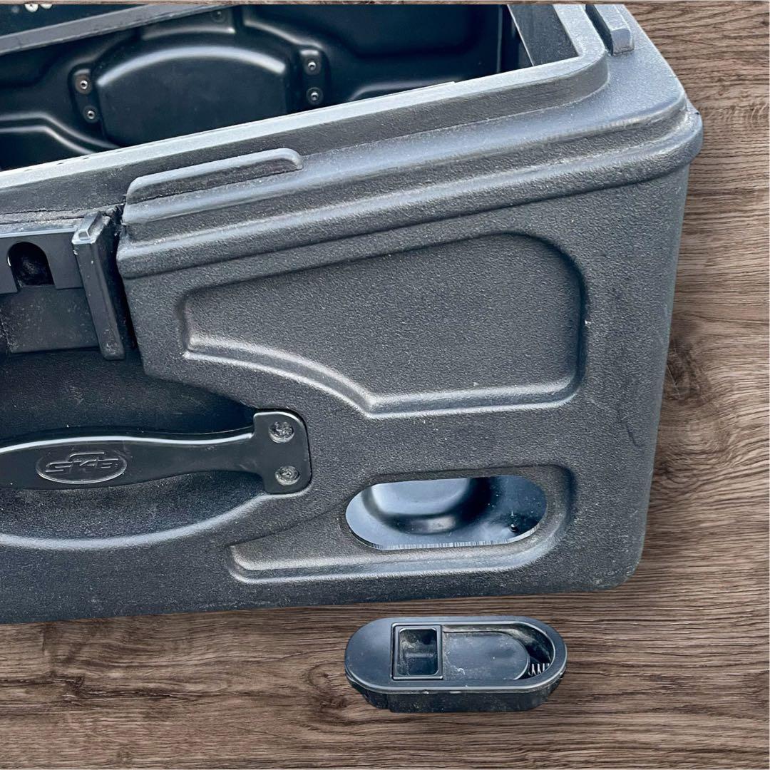 SKB R102 DJ用コンボラックケース ケースのみ 機材は見本です