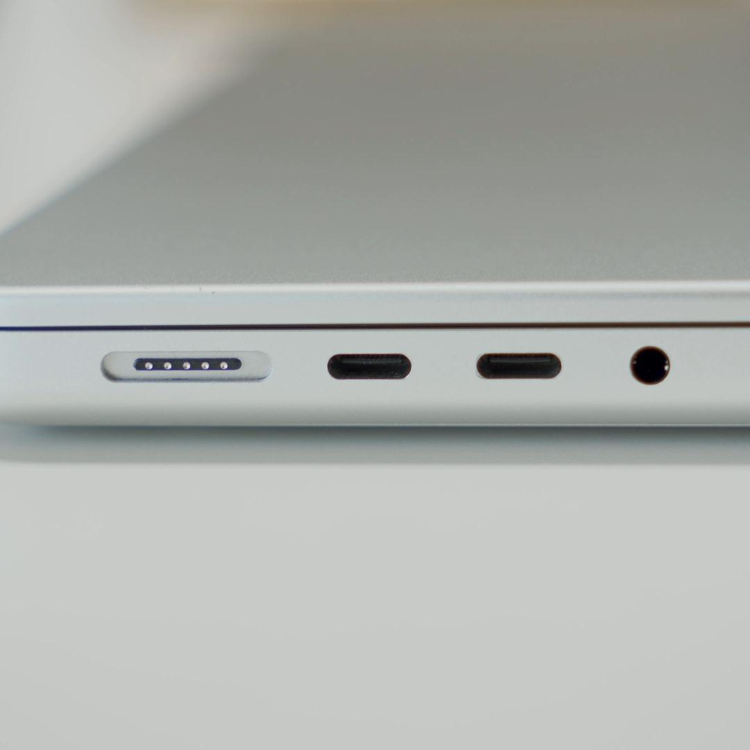 M2 Max MacBook Pro 14インチ 64GB 1TB USキー