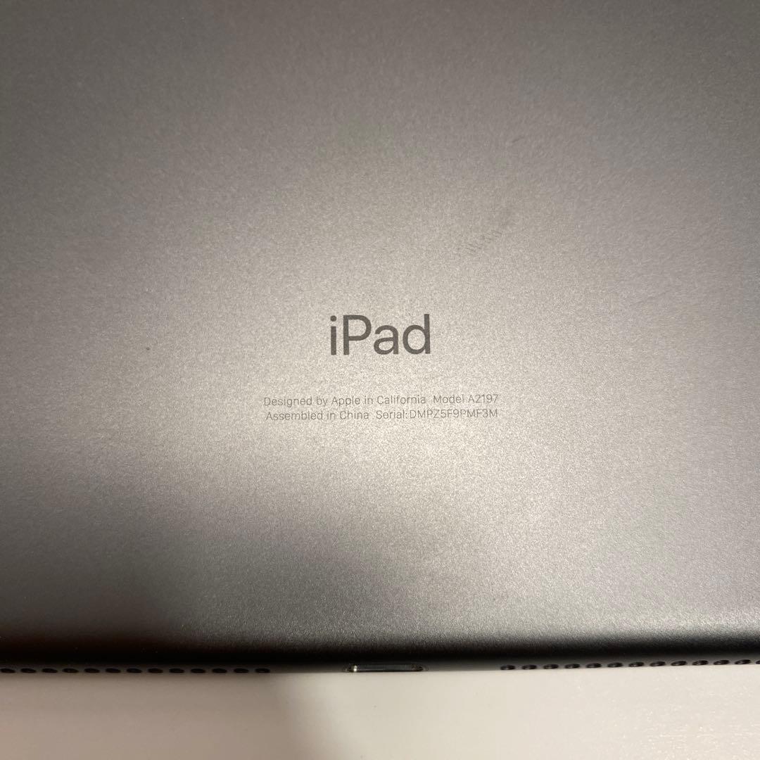 Apple iPad （ 第7世代 ） スペースグレー 本体　32G