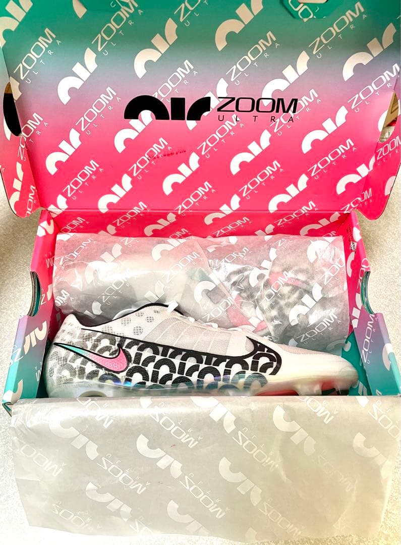 【1000足限定 ナイキ エア ズーム マーキュリアル SE FG 】