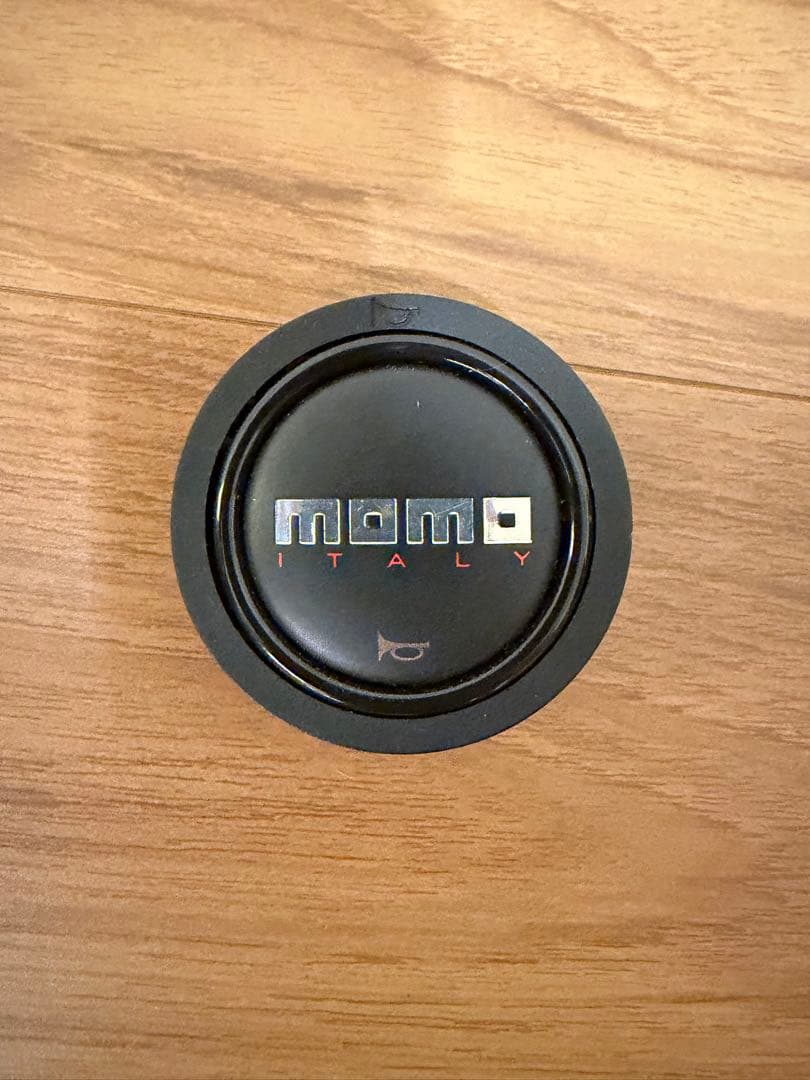 MOMOステアリング JET 32