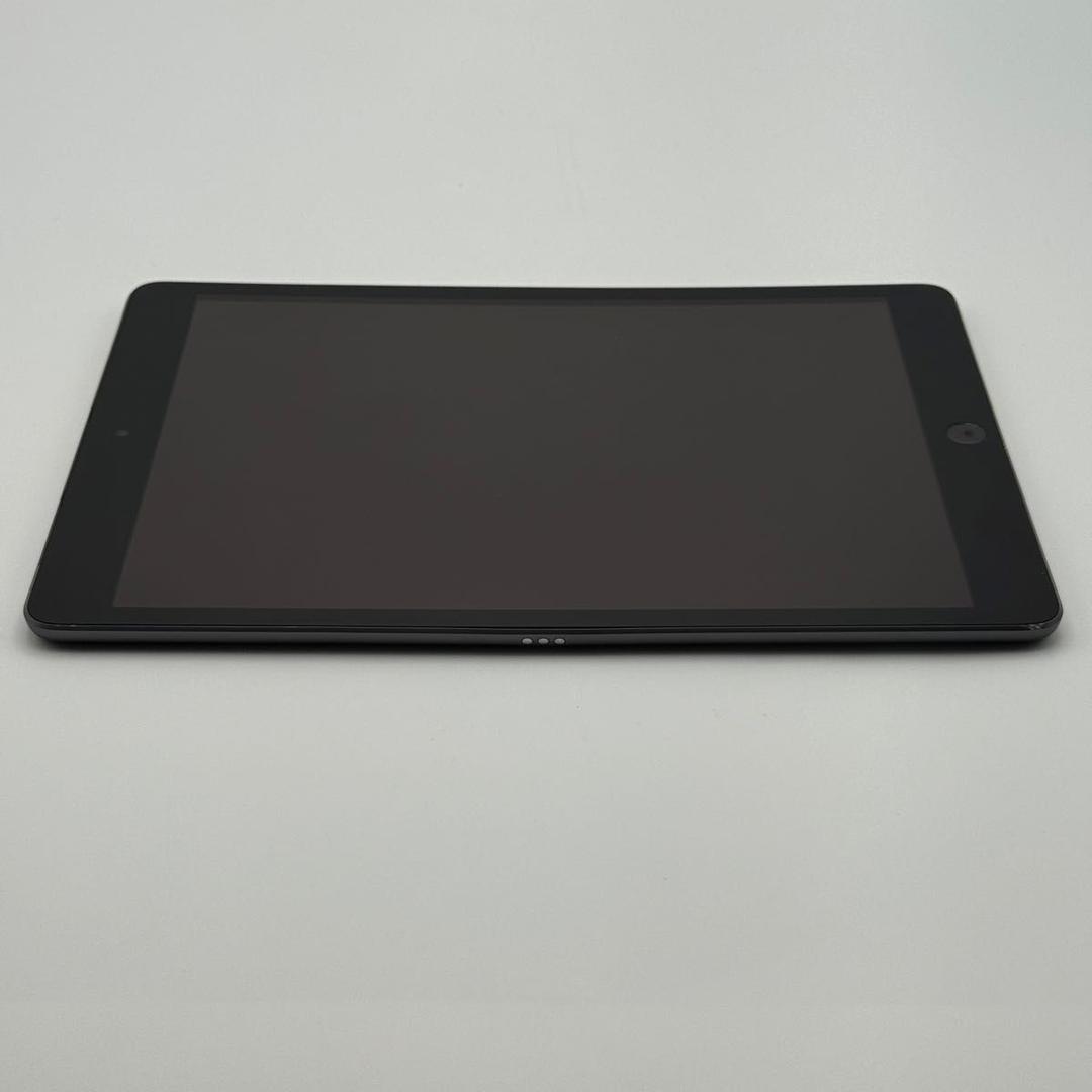 iPad 第9世代　Cellularモデル　64GB MK473J/A 本体
