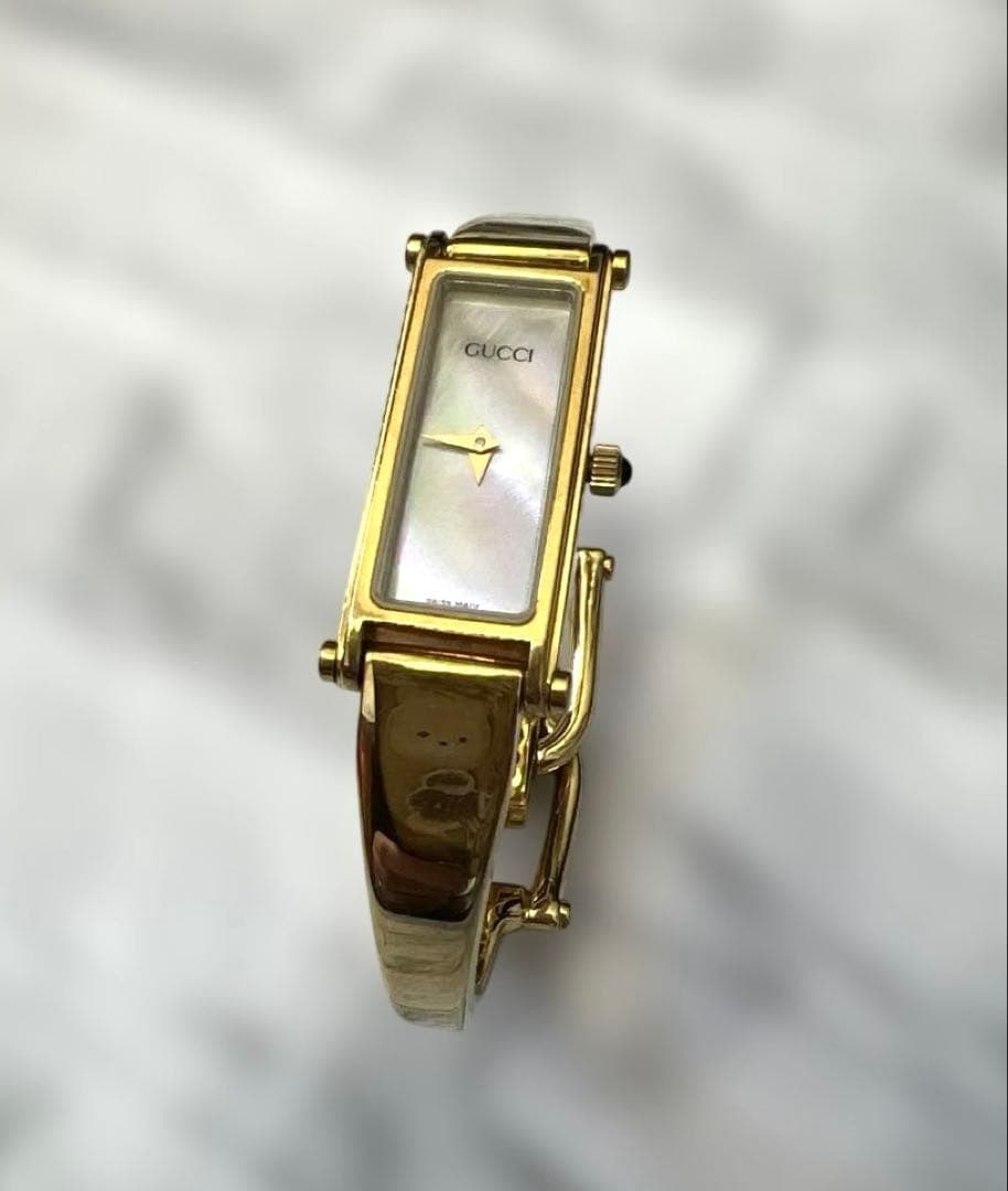 GUCCI 腕時計 1500L バングル シェル文字盤 レディース