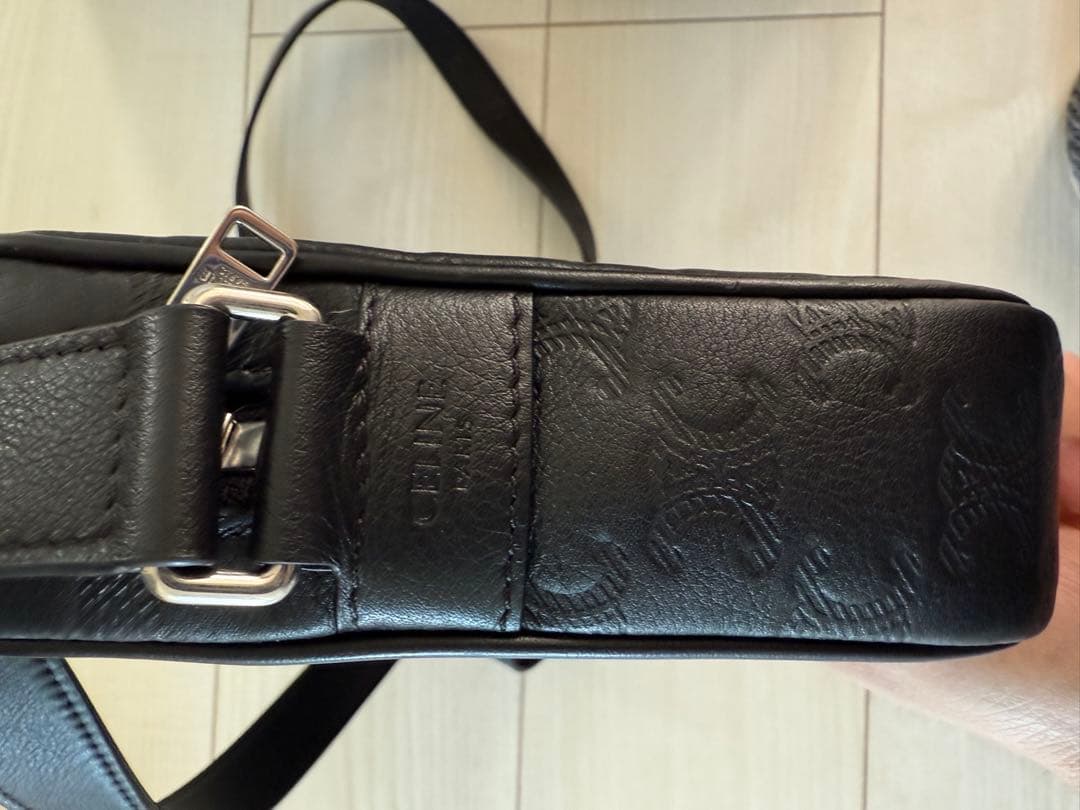 CELINE ブラック ショルダーバッグ