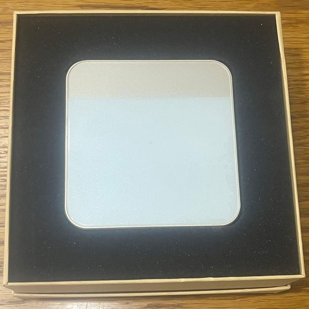 UENO-mono KABENI PRO スマートミニプロジェクター