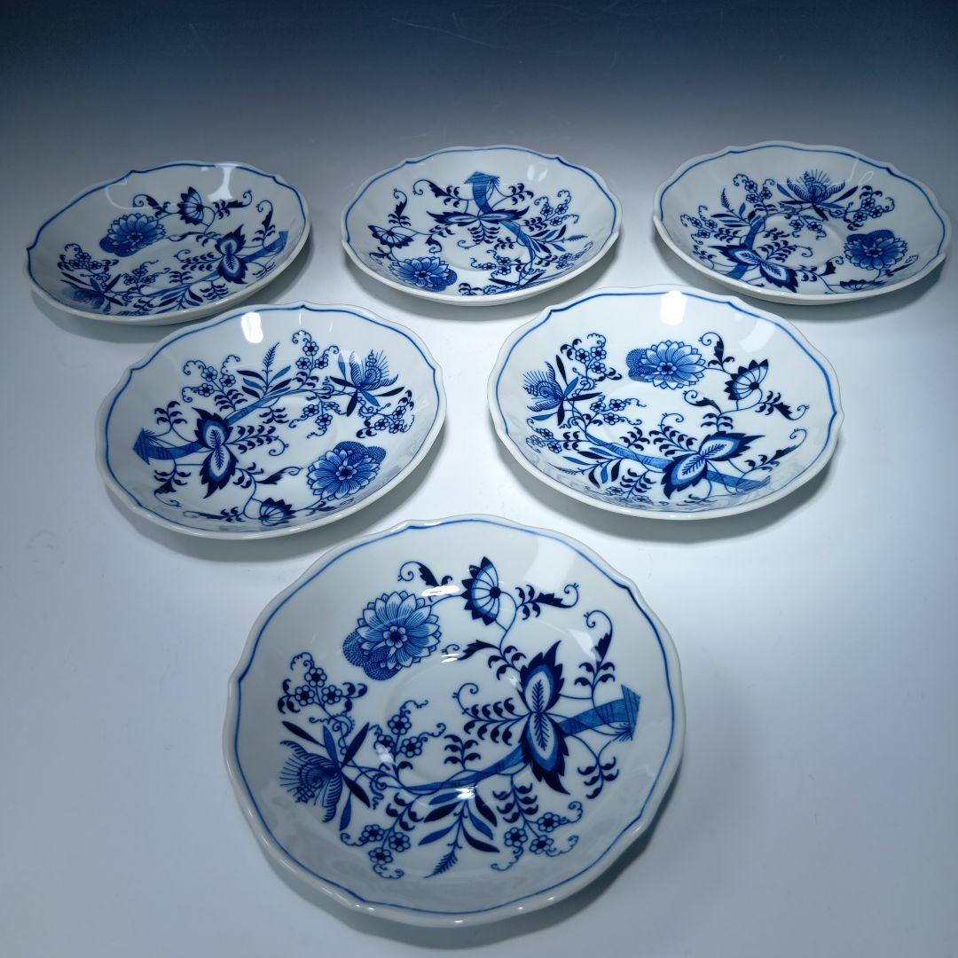 ブルーダニューブカップ＆ソーサ6客 ケーキ皿6枚　ティーポット１個セット