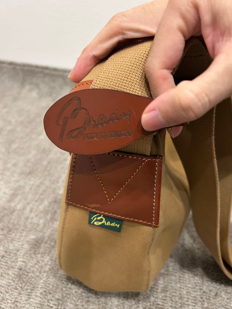 バッグ Brady ARIEL TROUT LARGE