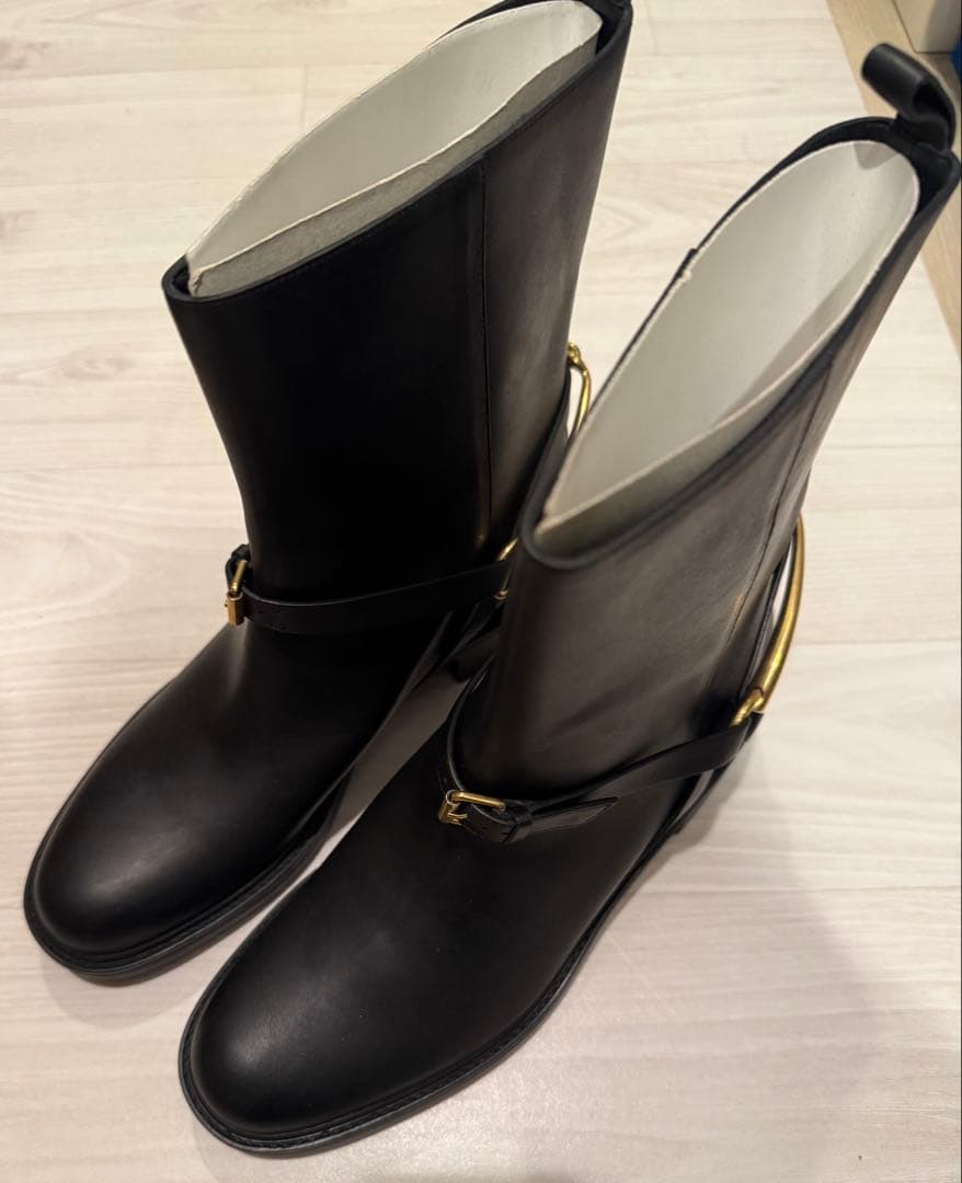 値下げgucciブラックレザーミドルブーツ新品未使用