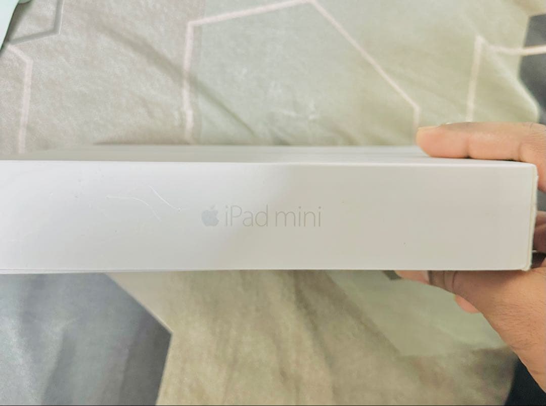 l*i様 Ipad Mini 4 Wi-Fi Cellular 128GB Si