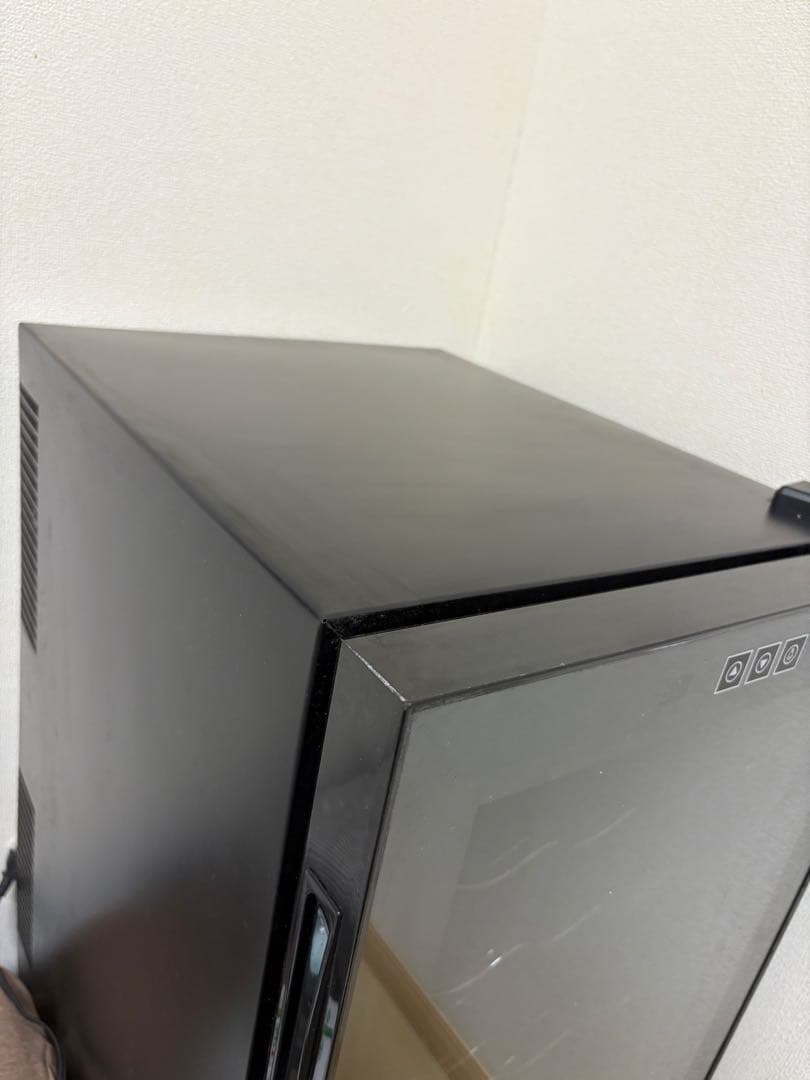 ワインセラー ガラス扉 32本　78L