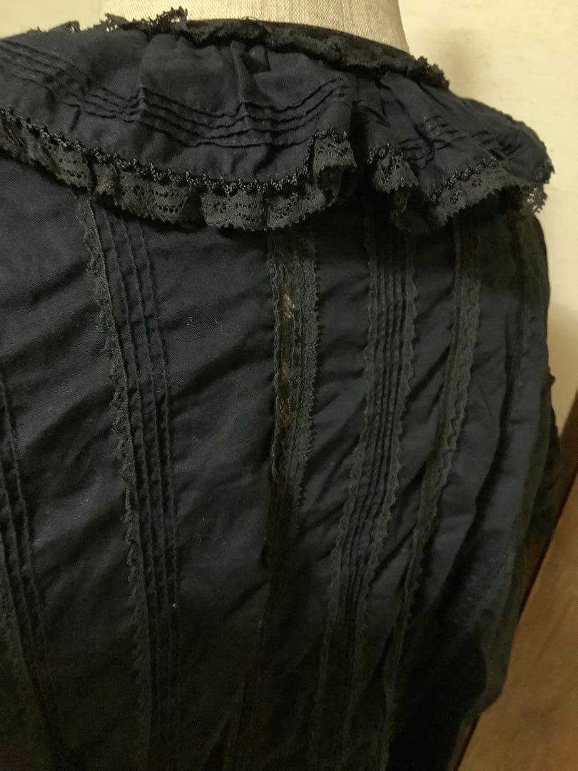 もちこ　ピンクハウス黒　オーバーブラウス