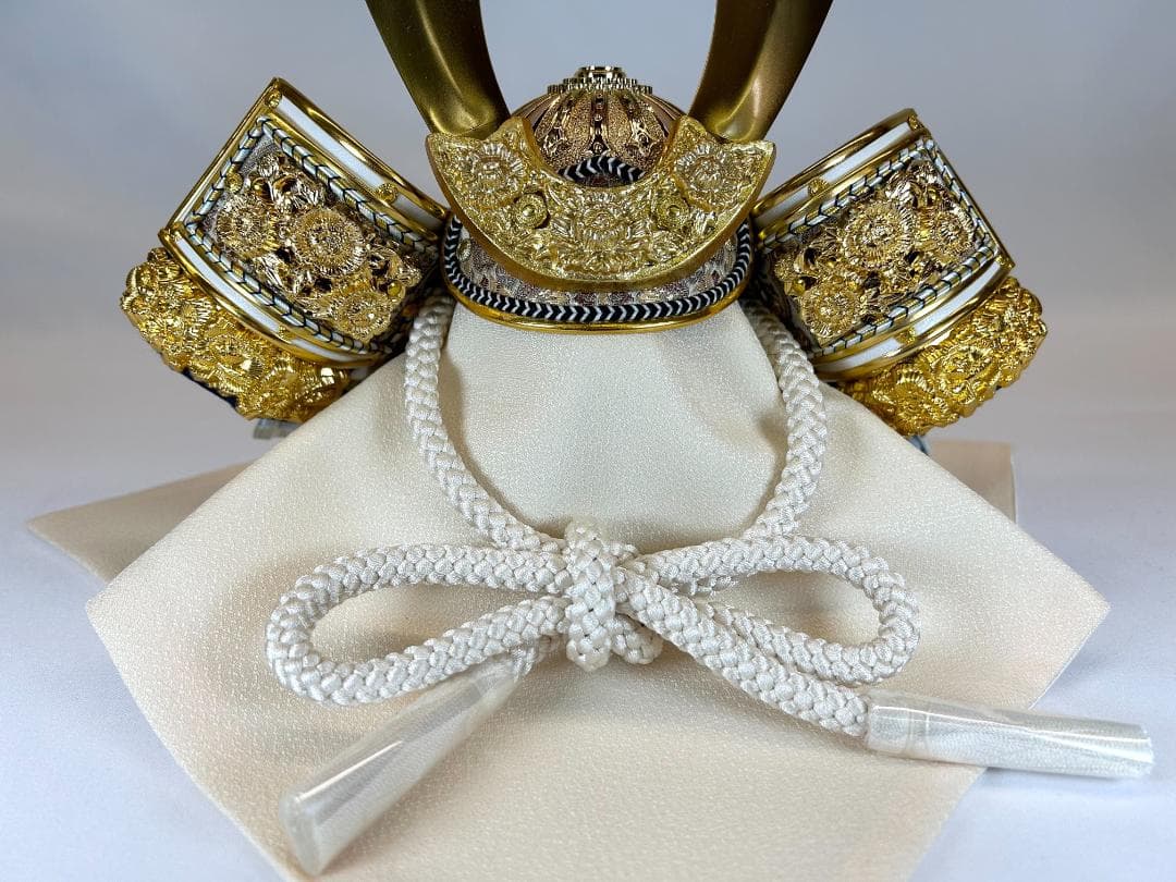 五月人形 兜 S802 金彩レッド 屏風 309 飾り台 32 白木 兜セット