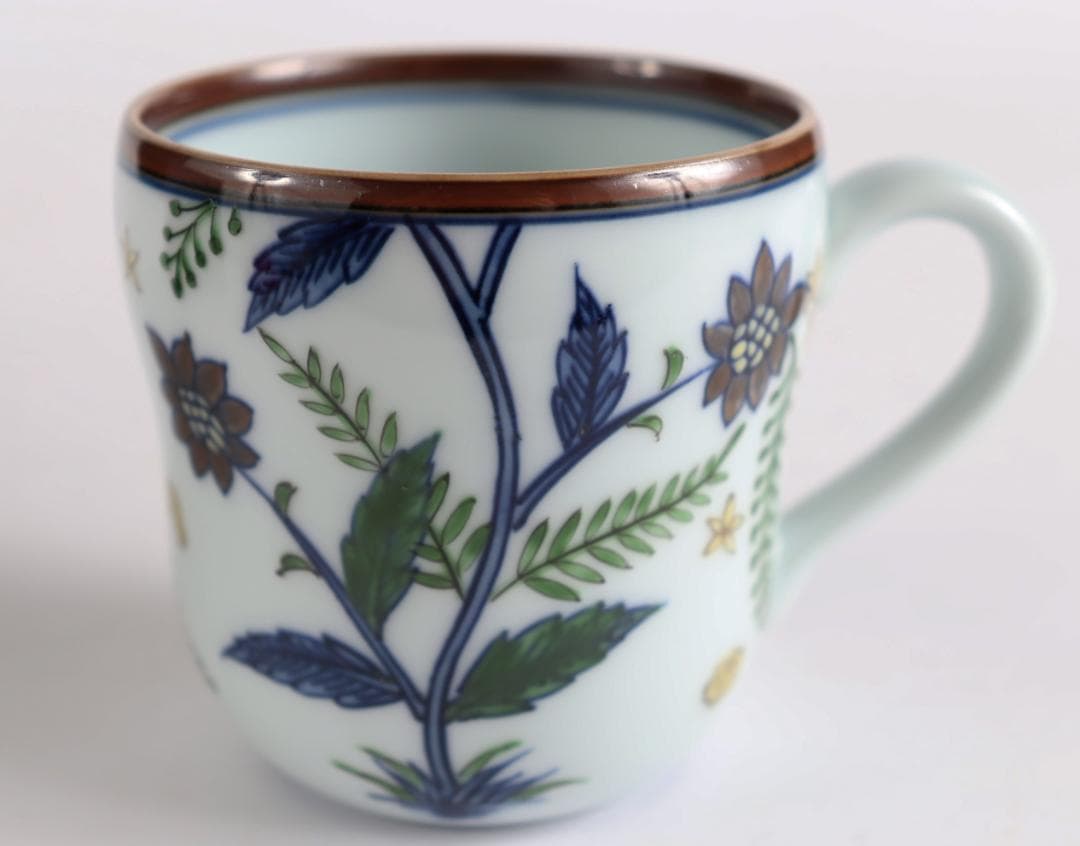 源右衛門 染錦 更沙手花蝶文 マグカップ 有田焼