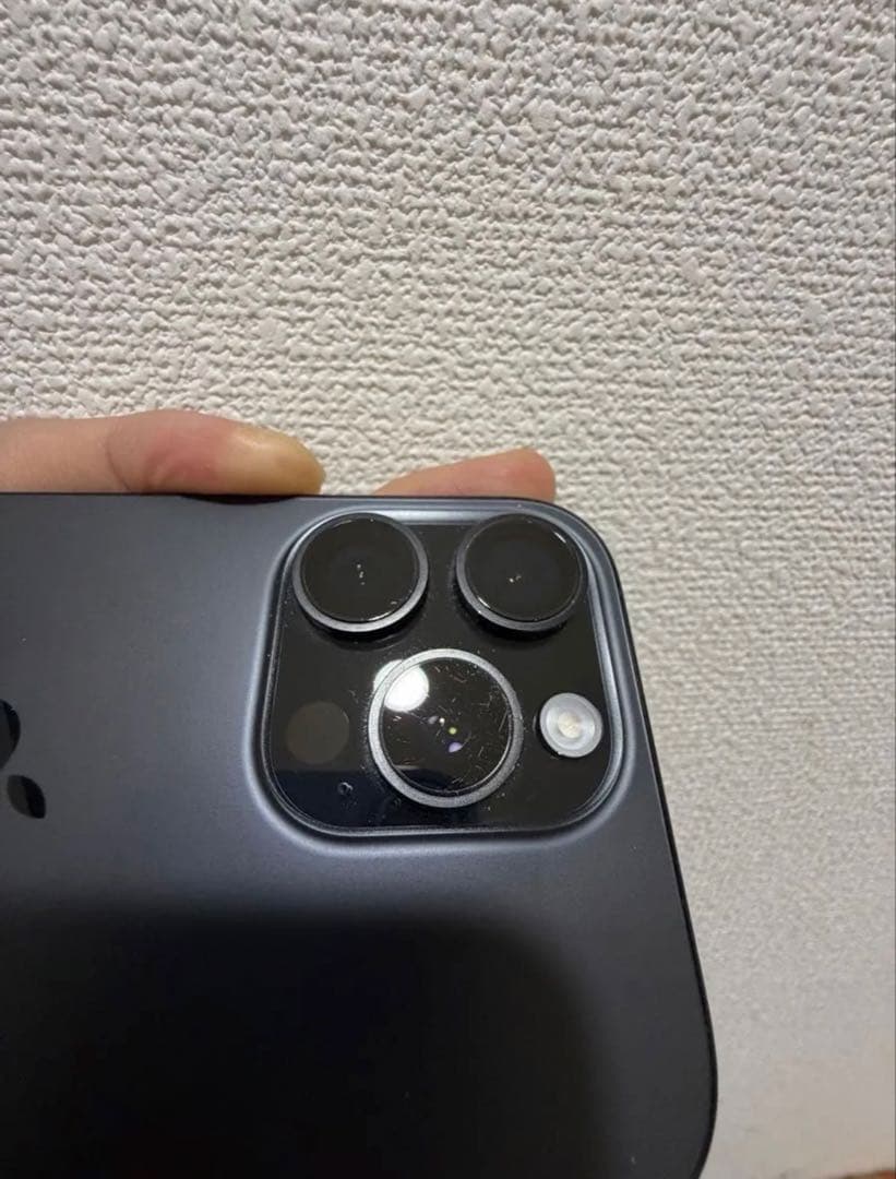 iPhone 16 Pro 256GB ブラックチタニウム 国内版 89%