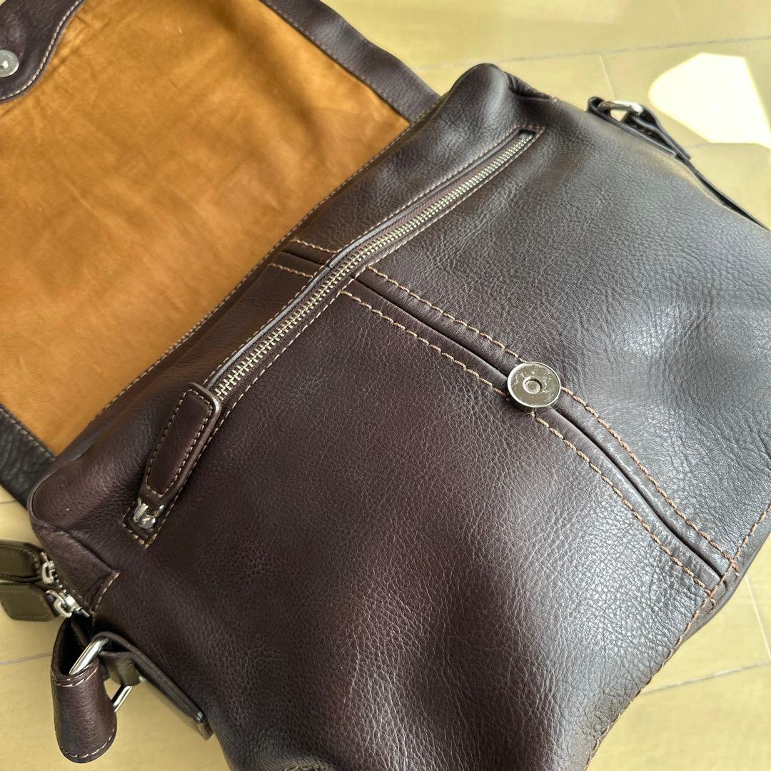 土屋鞄ブラウンレザーショルダーバッグ