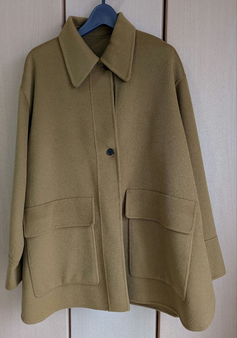 yunaです！アダム・エ・ロペ　リバーショートシャツコート