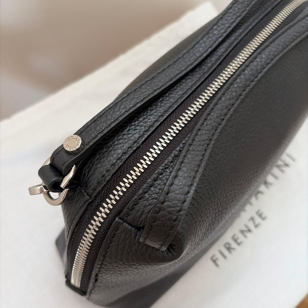 【美品】GIANNI CHIARINI アリファ M 黒 公式価格39,600円