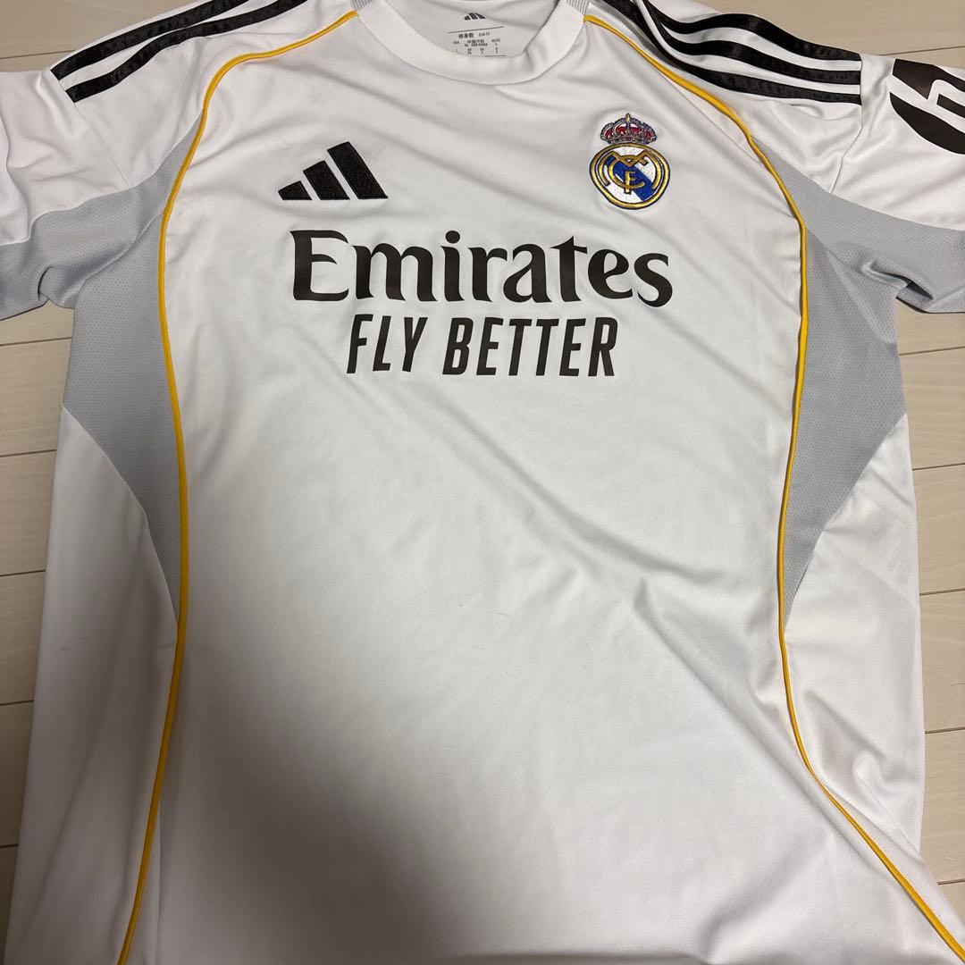 adidas Real Madrid パーカーとTシャツのセット