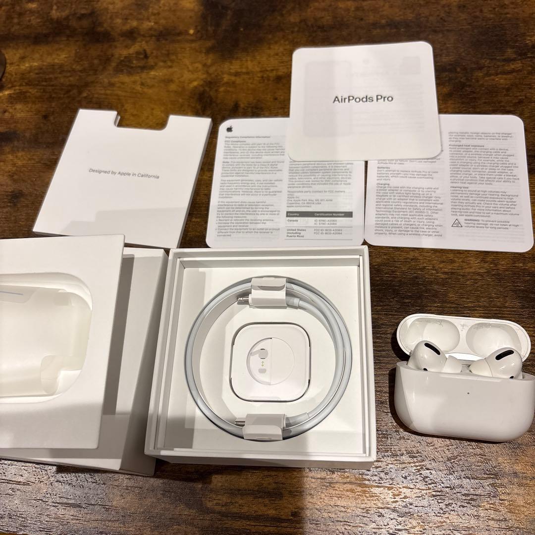 【最終値下げ】AirPods Pro 本体 + 充電ケース+箱付き