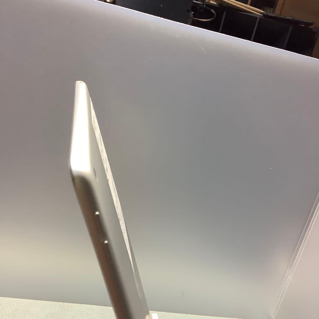 iPad 7世代128G wifi 94％　silver
