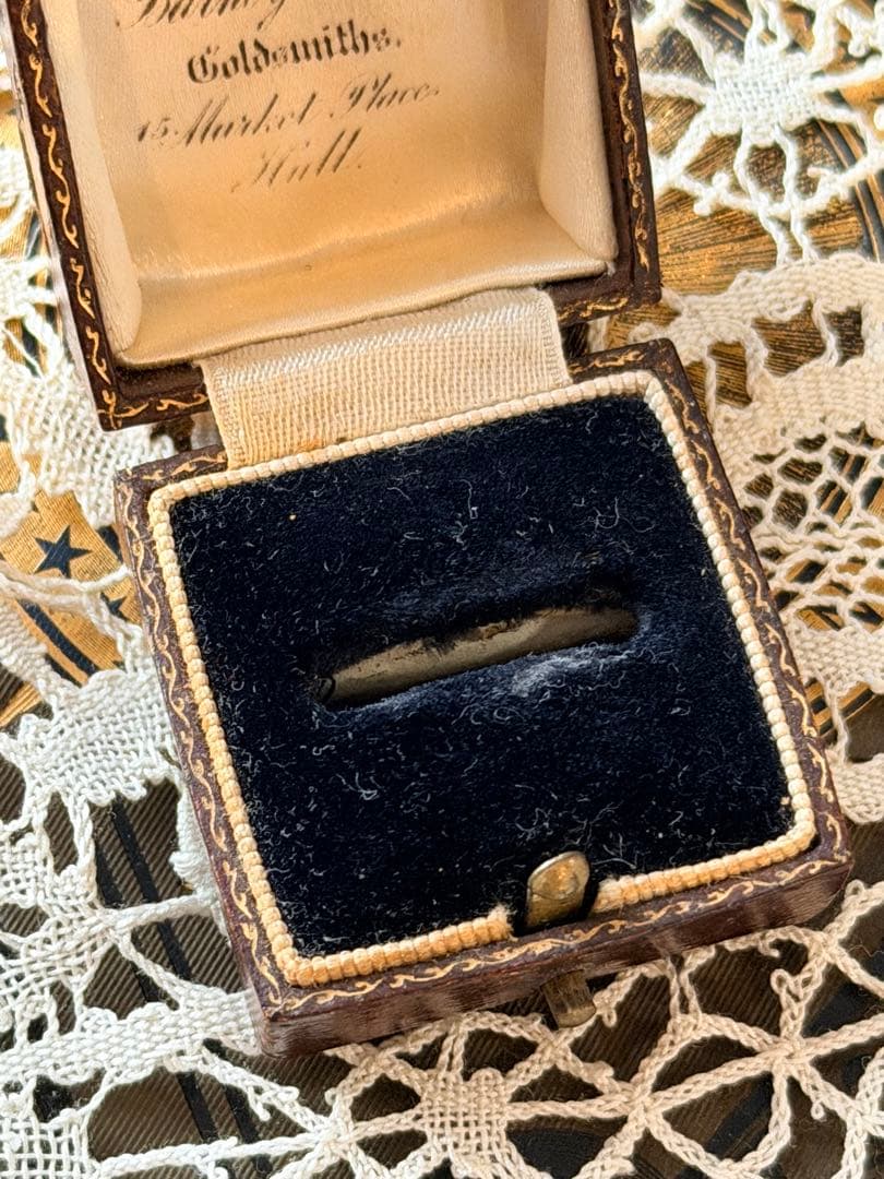 ジュエリーボックス　イギリス　アンティーク ブラウンリングケース