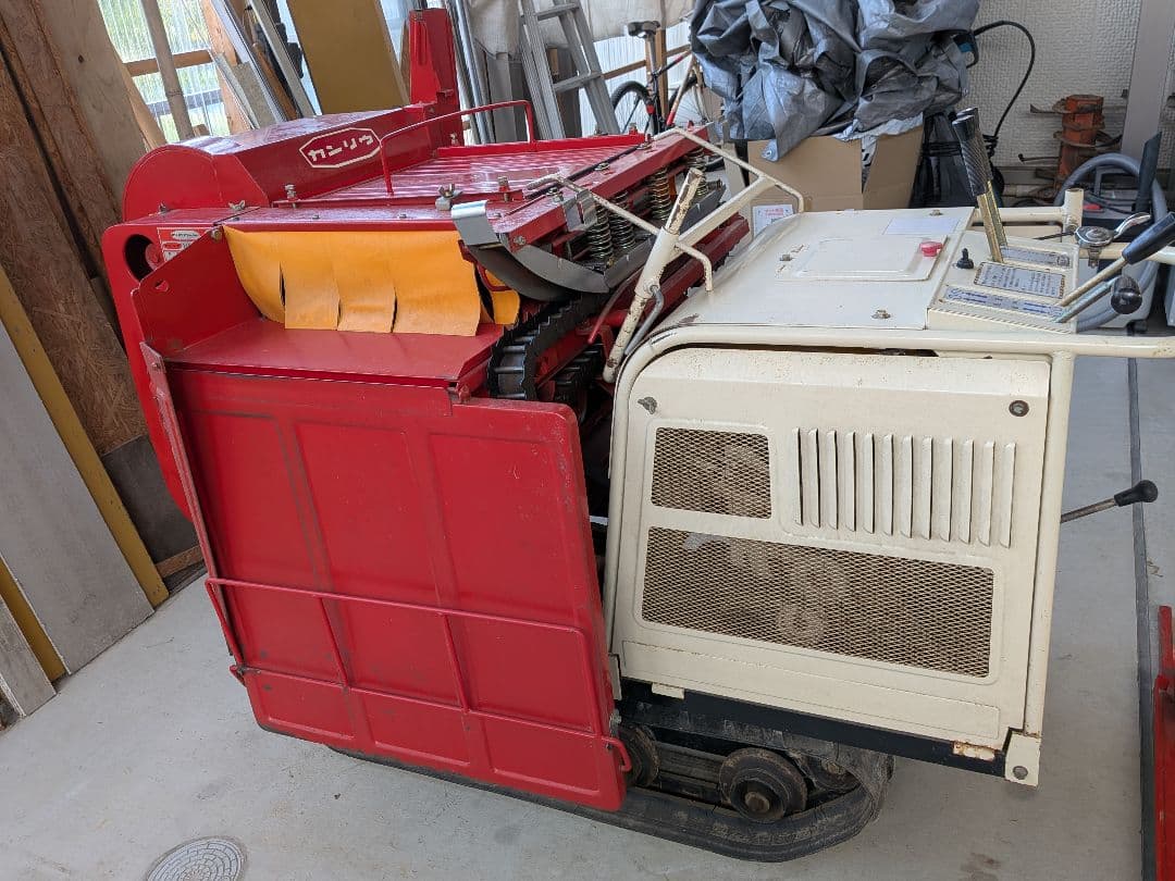 【静岡】　脱穀機　自走式　カンリウハイスレッシャー　中古　【引き取り限定】