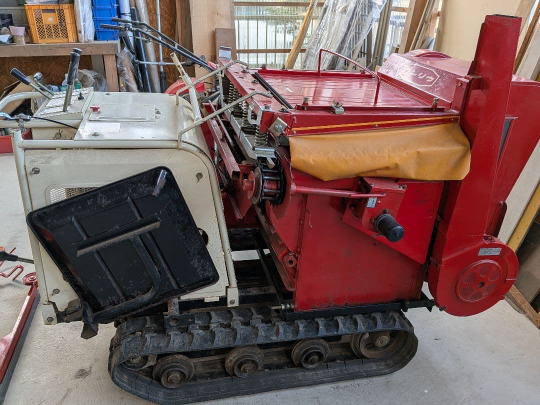 【静岡】　脱穀機　自走式　カンリウハイスレッシャー　中古　【引き取り限定】