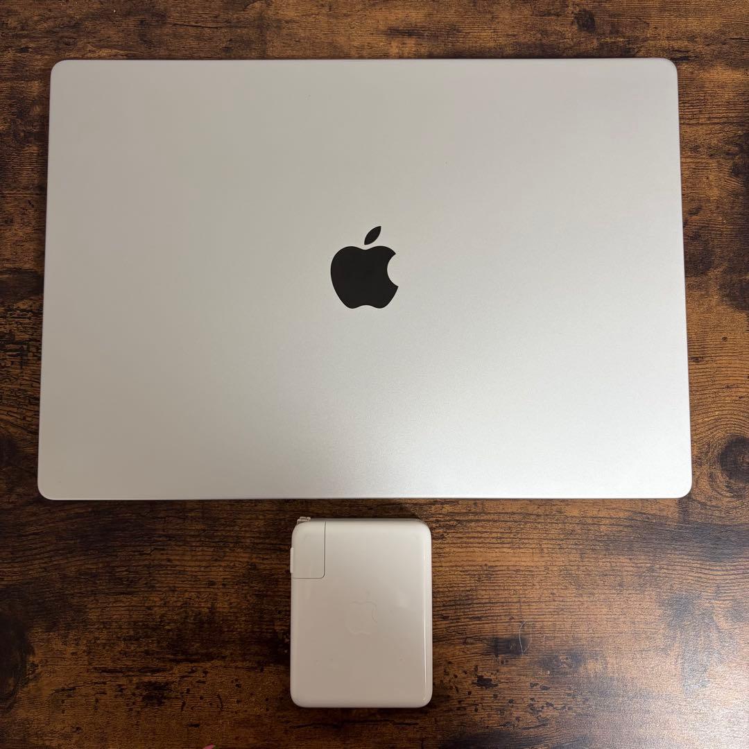 MacBook Pro 16インチ M1Pro メモリ16GB SSD512GB