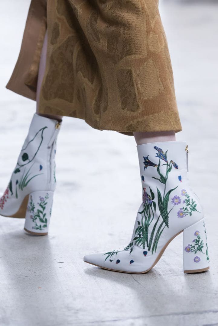 mamekurogouchi /2018-2019AW/ 刺繍レザーブーツ