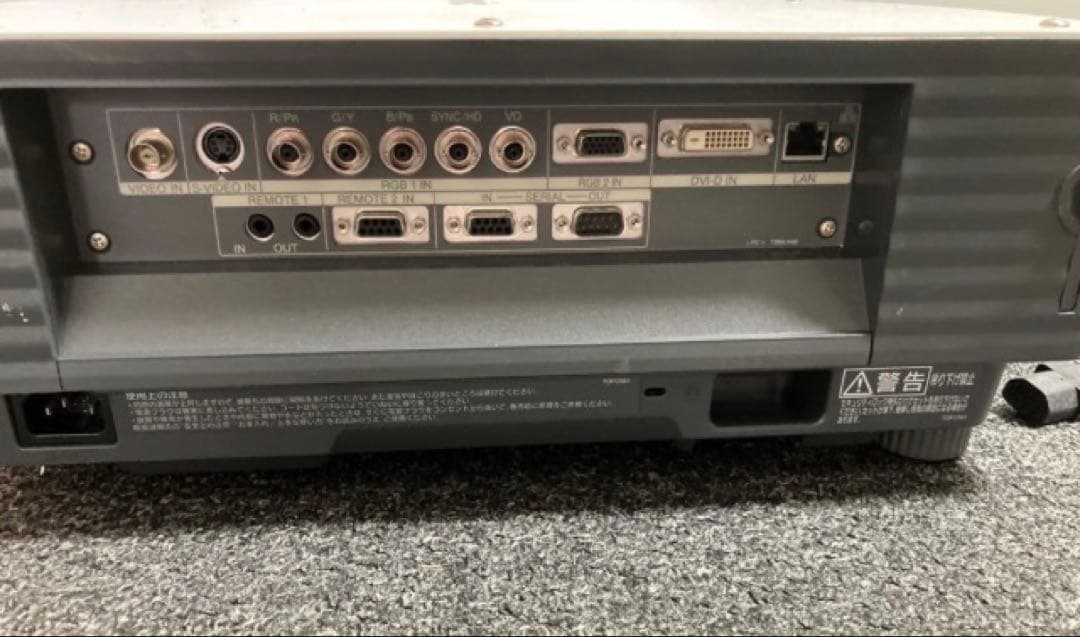 Panasonic PT-D4000 ⭐️4000ルーメン　ランプ使用各468時間