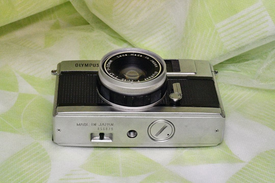 《動作品》OLYMPUS-PEN EED a359