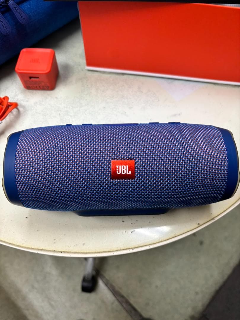 JBL CHARGE3 Bluetoothスピーカー　Blue　ケース付き