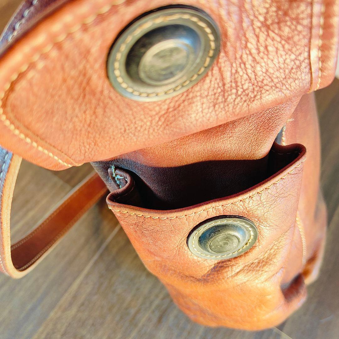 【極美品】オロビアンコ　イタリア製　高級レザーショルダーバッグ　本革 正規品