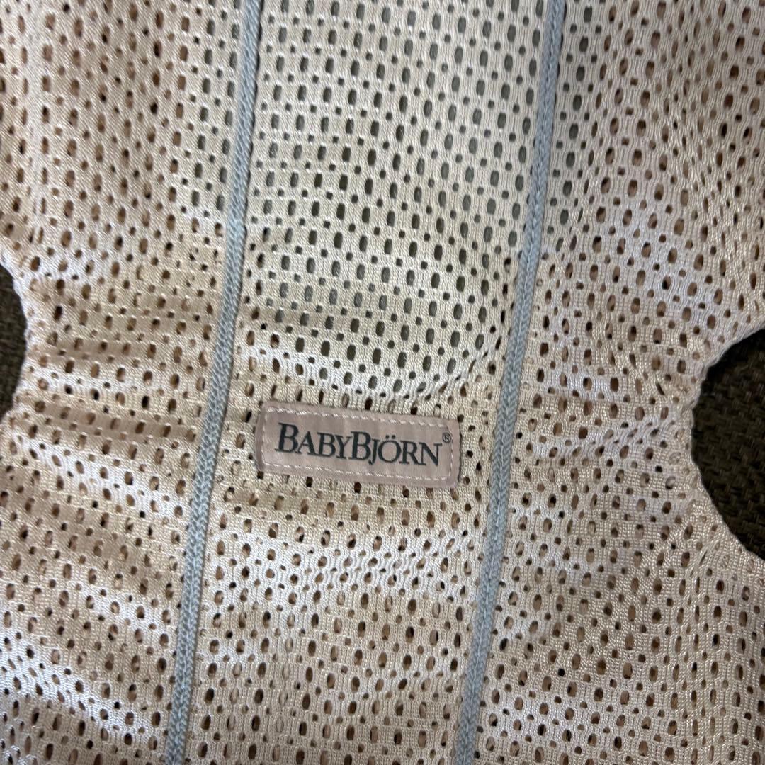 超美品 BABYBJÖRN ベビーキャリア ミニ Air メッシュ　箱説明書付き