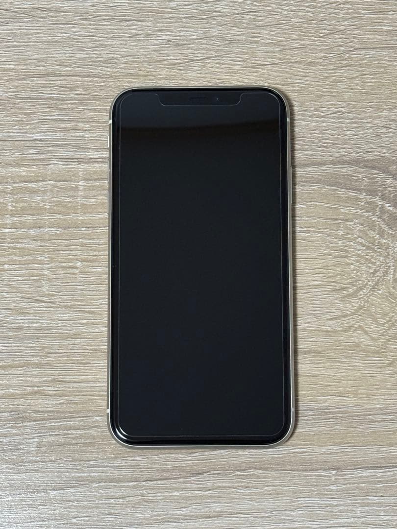 iPhone 11 64gb バッテリー82%