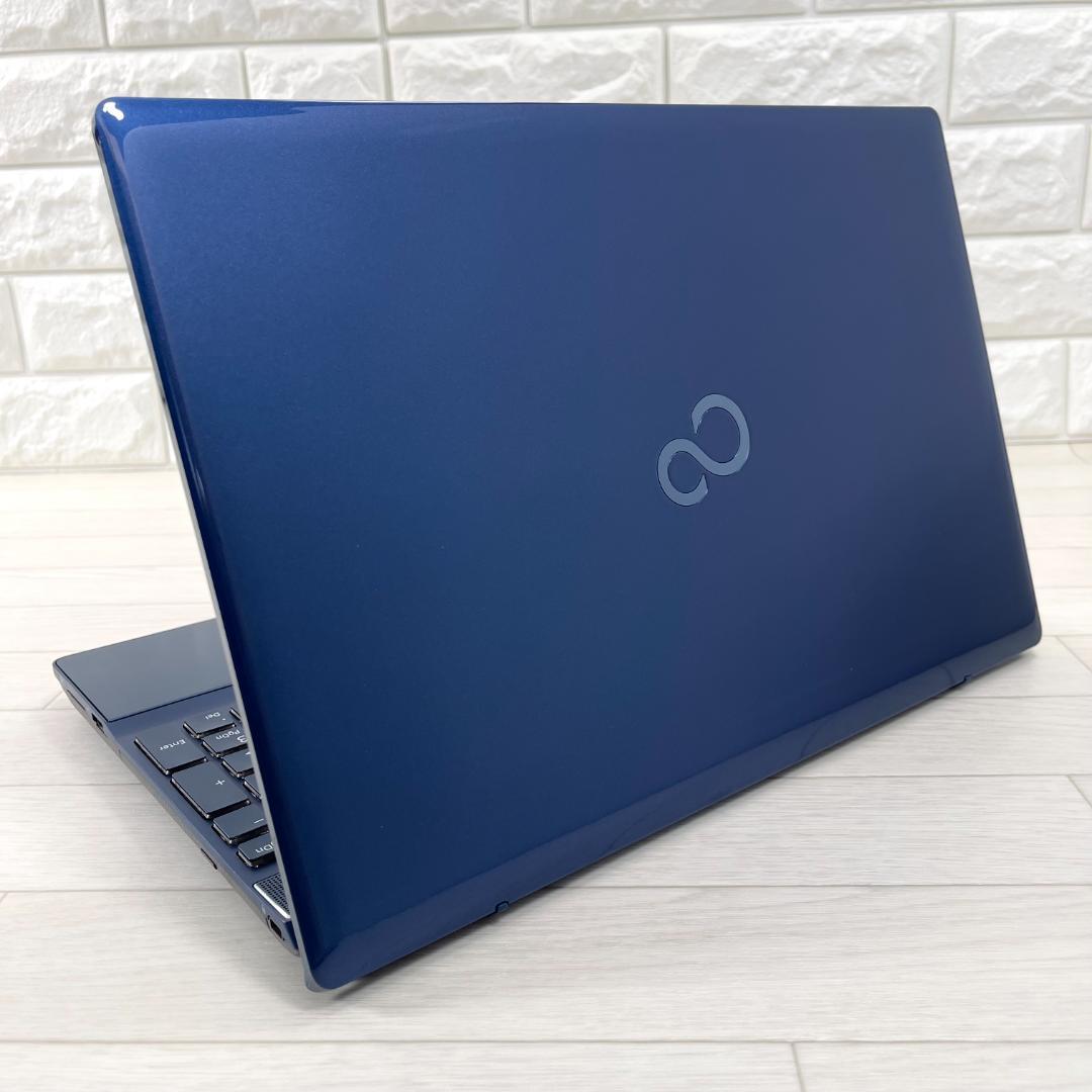 富士通 第8世代 i7 新品SSD512＋HDD搭載 メモリ16 ノートパソコン